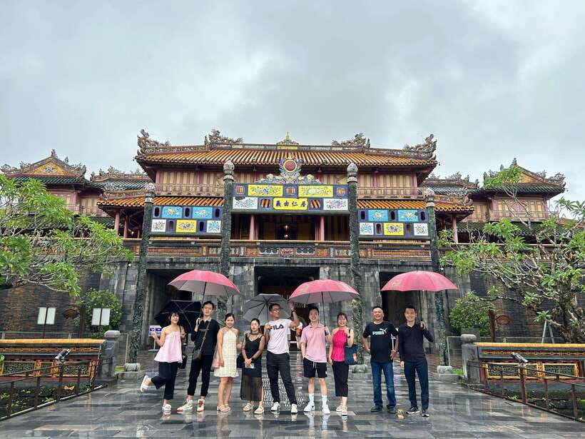 Official Hue: Dragon Boat, Imperial Citadel, & Market tour - Dong Ba Market time, shopping for gifts without losing the plot