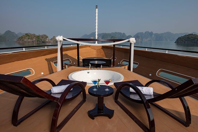 [OFFICIAL]Scarlet Pearl Cruises 5++stars &CATAMARAN ULTRA LUXURY - Day 2 morning starts gently: Tai Chi at sunrise