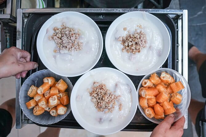 Old Quarter Food Tour in Hanoi - Drinks and the speakeasy cocktail: worth it, but optional in spirit