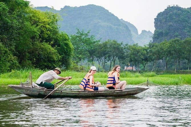 Old Quarter Food Tour in Hanoi - Who should book this Hanoi Old Quarter food tour?