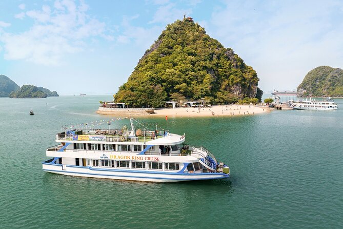 One Day Deluxe Boat Trip in Ha Long Bay - Luon Cave on the lagoon: kayaking or bamboo boat time