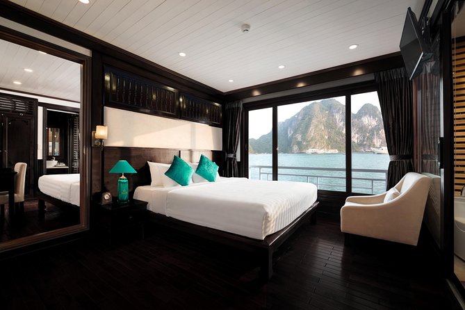 Overnight Luxury 5 Star Alisa Cruise with Meals, Kayak or Bamboo Boat - Key things I’d focus on before you book