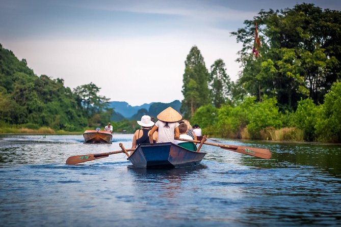 Perfume Pagoda Full-Day Guided Tour from Hanoi - All Inclusive - Getting to the Yen River, without wrestling Hanoi transit