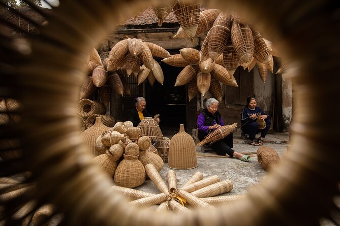 Photo Tour to Capture The Vanishing Craft of Making Fish Traps - The people side: photographing elderly makers the right way