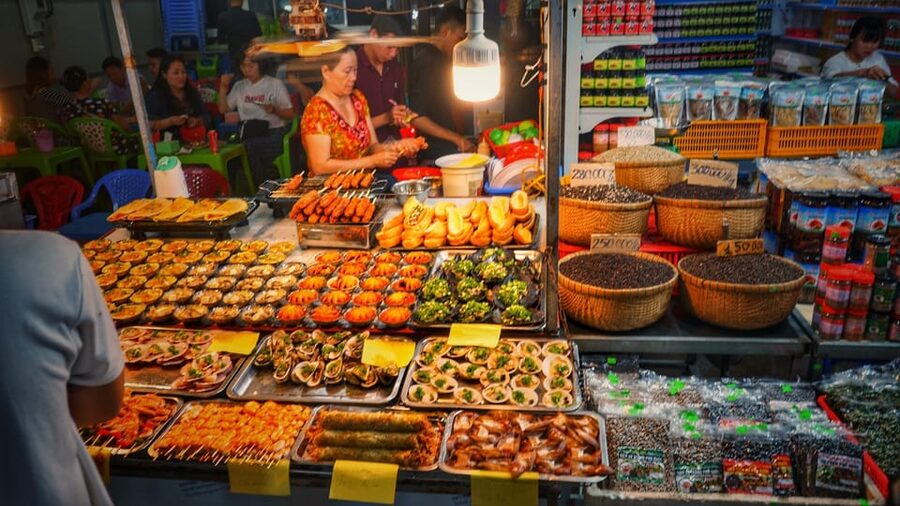 Phu Quoc: Street Food Tour - Meeting at Seashells Phu Quoc, then rolling out for street-level food