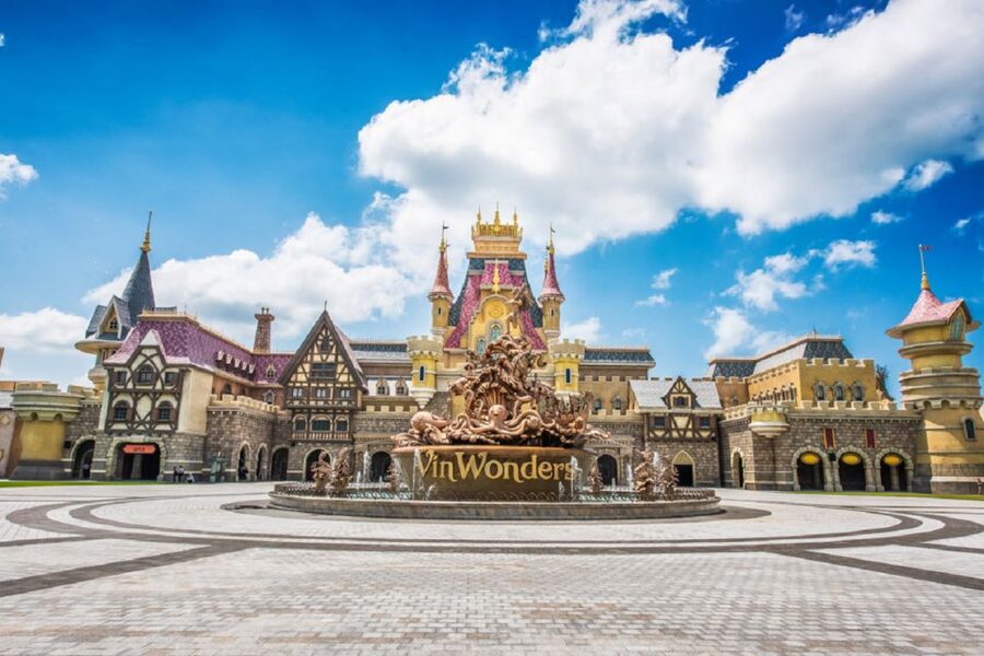 Phu Quoc: VinWonders Entry Ticket with Optional Safari - Family-friendly breaks: carousels, playground time, and 4D cinema