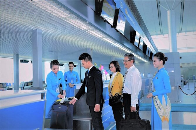 Premium Fast Track Service at Ho Chi Minh City Airport - Timing, meeting point, and using the mobile ticket smoothly