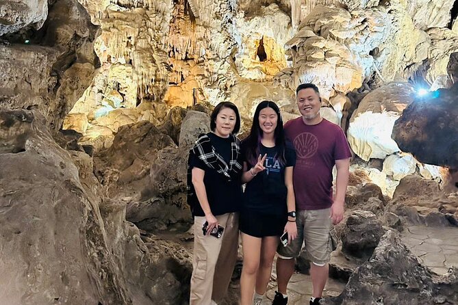 Private 1 Day Tour in Ha Long Bay with Private Cruise or Group - Guide and service: why Flora is a name you should remember