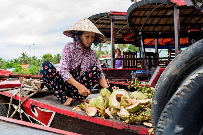 Private 2-Day Tour: Ho Chi Minh City to Cambodia by Mekong River - Cái Bè Canal Cruise: Boats, Brick Kilns, and Coconut Work