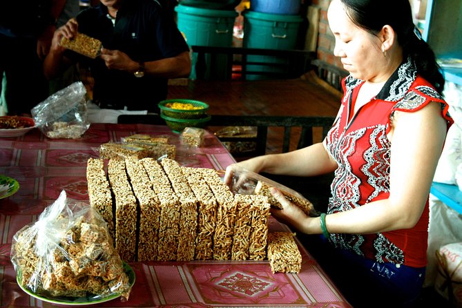 Private 2-Day Tour: Ho Chi Minh City to Cambodia by Mekong River - Guides Like Loi, Dana Duyèn, and Win Make the Difference