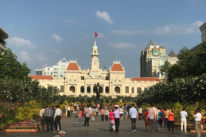 Private Arrival Transfer: Tan Son Nhat Airport to Ho Chi Minh City Hotels - What’s Included, What’s Not (So You Don’t Get Surprised)