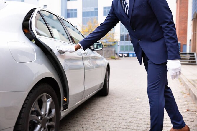 Private Arrival Transfer: Tan Son Nhat Airport to Ho Chi Minh City Hotels - Best Ways to Use This Transfer for an Easy First Day in HCMC