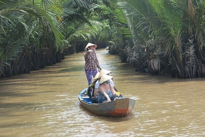 Private Cu Chi Tunnels and Mekong Delta: Full-Day Guided Tour - My Tho and the upper Mekong cruise: islands, rowing, and orchards