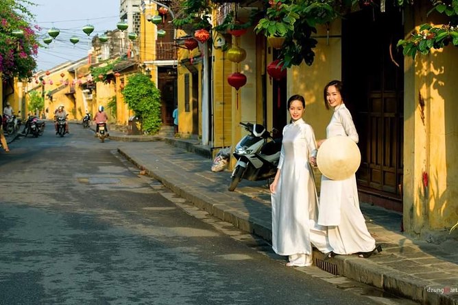 Private Danang City and Hoi An Ancient Town from Cruise Port - Han Market: Quick Souvenirs and Local Flavor Near the River