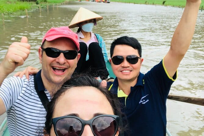 Private Guided Adventure in Ninh Binh Vietnam - The Tam Cốc sampan ride through three tunnel grottoes