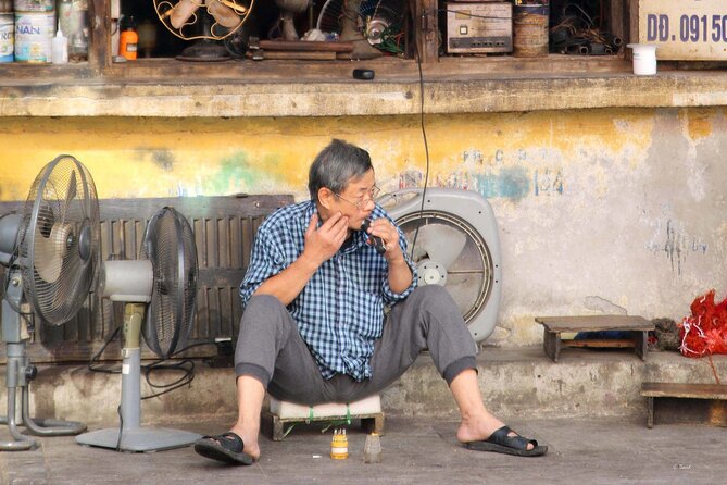 Private Hanoi Half-Day Tour: Train Street and Must Visit Places - Train Street with included coffee or beer, and how to handle it