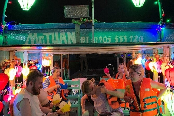 PRIVATE Hoi An Ancient Town - Night Market Street Food By Night - How the Foot-and-Taxi Routing Works (and When It Feels Rushed)