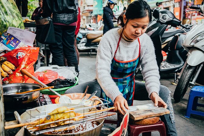PRIVATE Hoi An Ancient Town - Night Market Street Food By Night - Should You Bring Any Preferences?