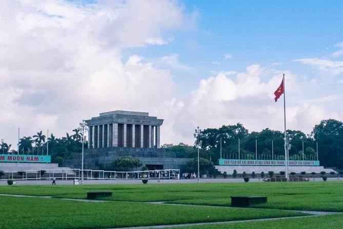 Private LUXURY Hanoi City Full day guided tour - Old Quarter Cyclo Ride: Street Life, Without the Navigation Headache