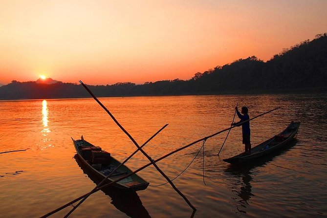 PRIVATE Luxury Sunset Mekong Afternoon trip from HCM city - Vietnamese BBQ Dinner and the End-of-Day Rhythm Back to HCM City