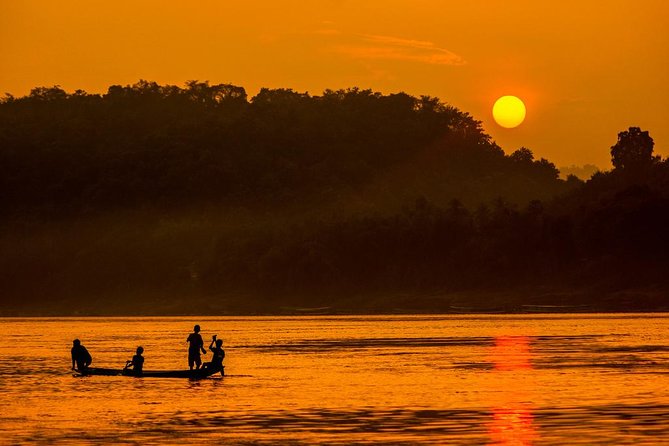 PRIVATE Luxury Sunset Mekong Afternoon trip from HCM city - Hotel Pickup, Then Southbound to My Tho and Ben Tre