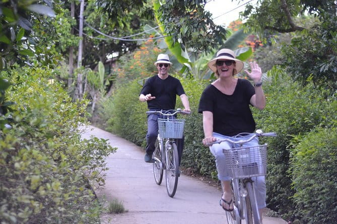 Private Mekong Delta tour to Cai Be – Tan Phong island full day - Guide factor: the names that repeatedly show up in good days