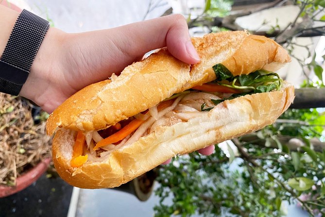 Private Street Food Tour by Scooter in Ho Chi Minh City - Stop Three: Ho Thi Ky Flower Market, Wholesale Energy