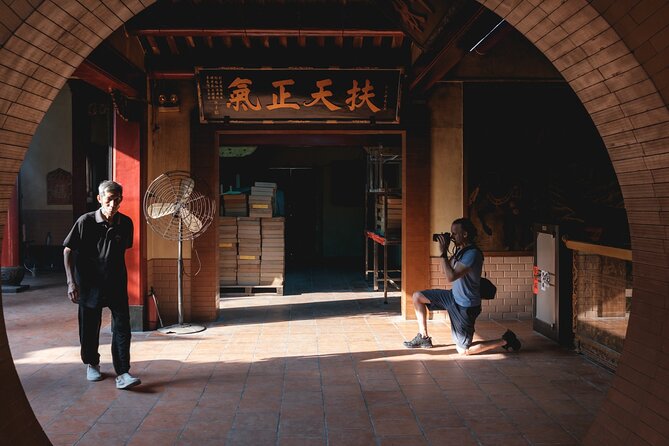 Private Sunrise Photography Tour - Down in Chinatown - Stop 2: Phố Tau Sai Gon in Quận 5, the Chinatown alley lesson