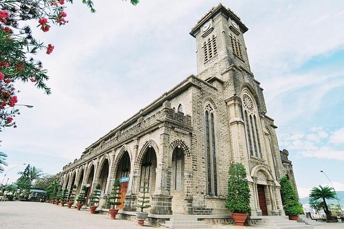 Private tour: Nha Trang Half day city tour &Lunch with PHỞ - Getting picked up in Nha Trang, then dropped back where you started
