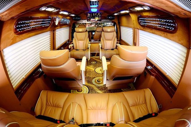 Private Transfers Hanoi <=> Halong One Way by Limousine Vehicles - The ride itself: what comfort really means on a transfer day