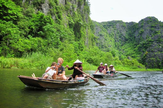 Private Transfers Hanoi <=> Sapa 1 Way (Hotel pick-up/Drop-off) - Pickup and Drop-Off in Hanoi and Sapa: Where This Really Saves Time