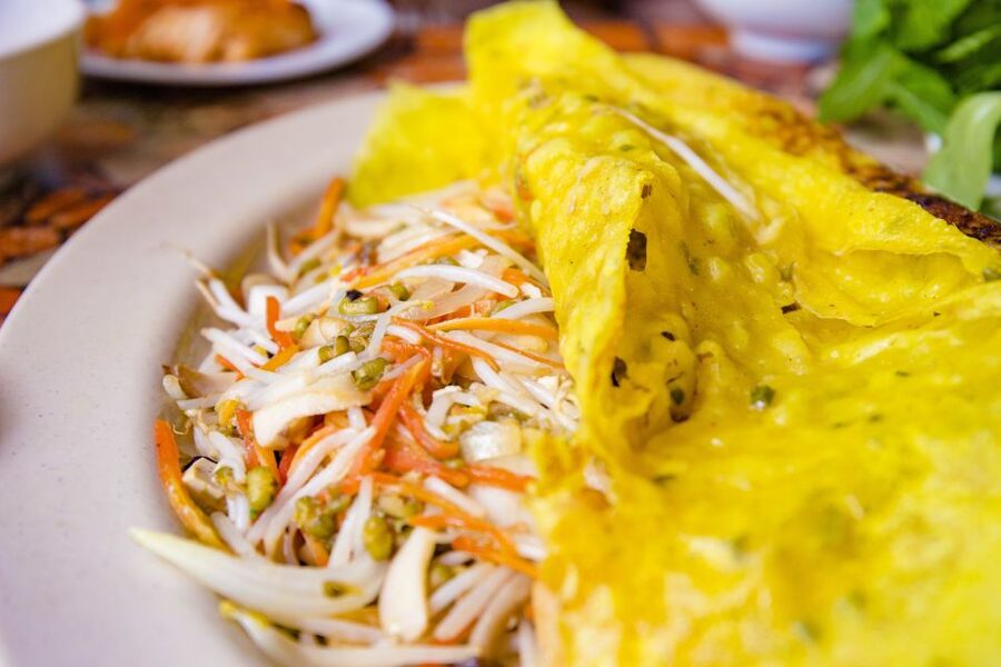 Private Vegan Food Tour By Scooter in Ho Chi Minh City - Guides, safety, and why the scooter feels less scary here