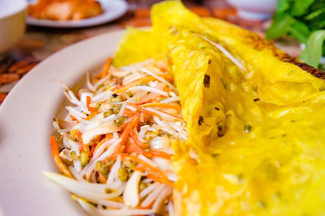 Private Vegan Food Tour By Scooter in Ho Chi Minh City - Meeting point, timing, and what the first minutes feel like