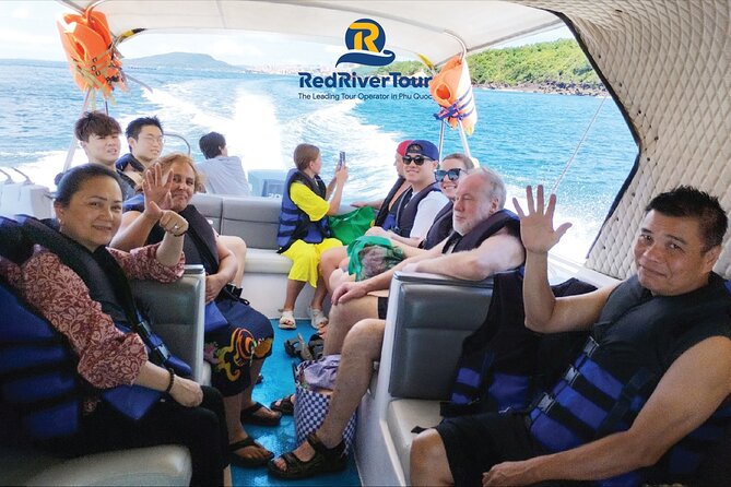 RED RIVER TOUR (Share tour): 4 ISLANDS TOUR BY SPEEBOAT - Stop 3: Hon Gam Ghi, Coconut Shade and a Wilder Feel
