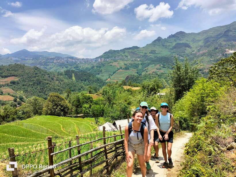Sa Pa: Muong Hoa Valley Trek and Local Ethnic Villages - Ta Van Giay, Suspension Bridge, And The Muong Hoa River Walk