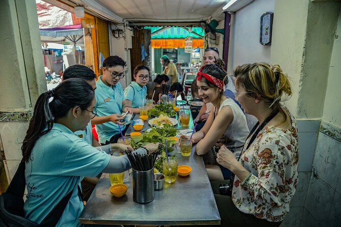 Saigon After Dark With Seafood, Beer & Live Music Bar - District 4, Vinh Khanh: beer or fruit juice plus dessert