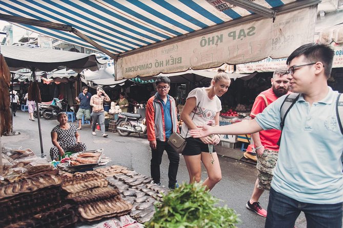 Saigon Authentic Walking Street Food Tour 12+ Tastings Included - 4 hours of street food, with 12+ bites that actually add up