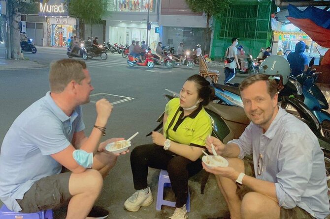 Saigon: City Unseen Highlights 2h Tour | Opt: Ao Dai Riders - Stop 3: Nguyen Hue Walking Street and French colonial facades