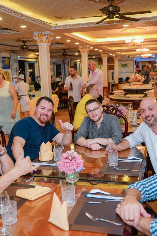 Saigon Dinner On Cruise Tour With Private Table - Sailing the Saigon River: The Night Views That Make It Worth It