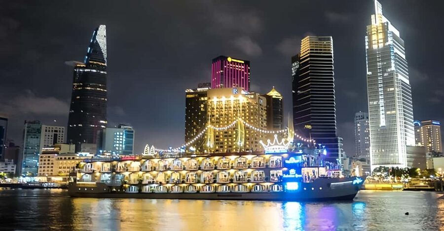 Saigon Dinner On Cruise Tour With Private Table - Sunset Boat Photos and the Moment You Board