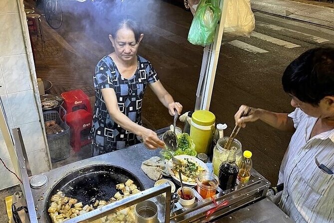 Saigon Evening Walking Street Food Tour - Stop 4: Night Flower Market Dessert, Coconut Ice Cream and Avocado