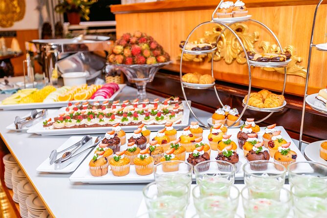 Saigon River Dinner Cruise: Buffet, Set Menu, Fine Dining (3hrs) - Choosing your dinner format, and why it is locked in early