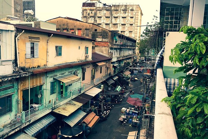 Saigon Vegetarian Tour by Motorbike and Scooter - Stop 2: Nguyen Thien Thuat Apartment Buildings, Street-Food Energy