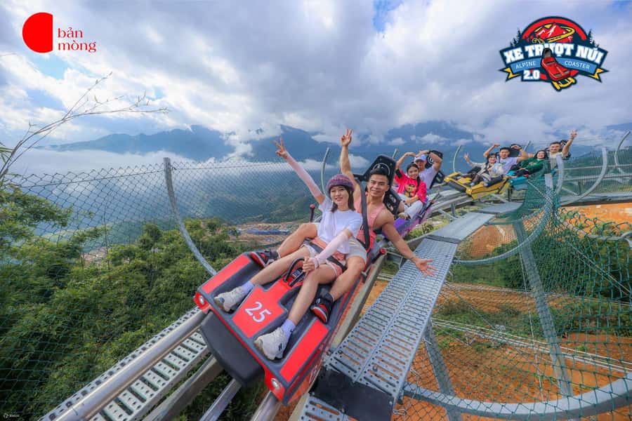 Sapa: Cat Cat Village, Moana, Alpine Coaster, Fansipan Cable - Moana Sa Pa: the viewpoint stop that’s built for photos