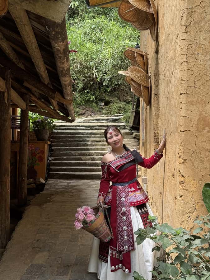 Sapa: Cat Cat Village, Moana, Alpine Coaster, Fansipan Cable - The summit lunch: why it is part of the value