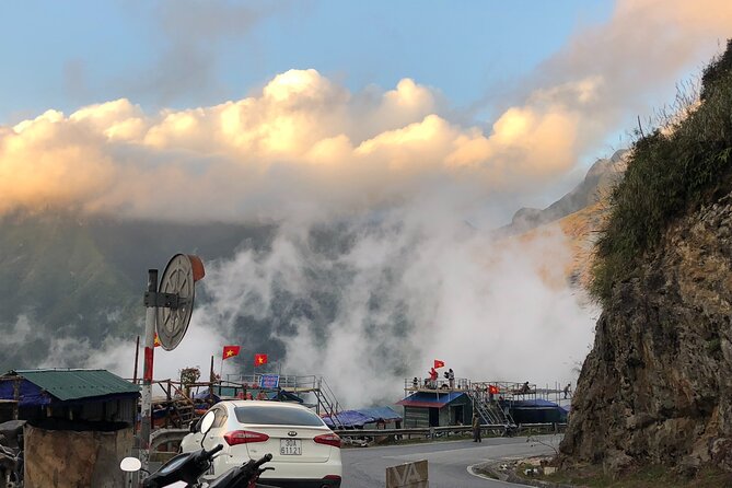 SaPa Motorbike Tour - Half day - Visit Waterfall - Thác Bạc (Silver Falls): your first stair test