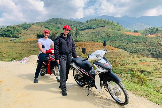 Sapa Motorbike Tour With Local Guide 1 Day - Waterfalls, Villages - Thác Bạc (Silver Falls): the 200-meter drop and the short loop walk