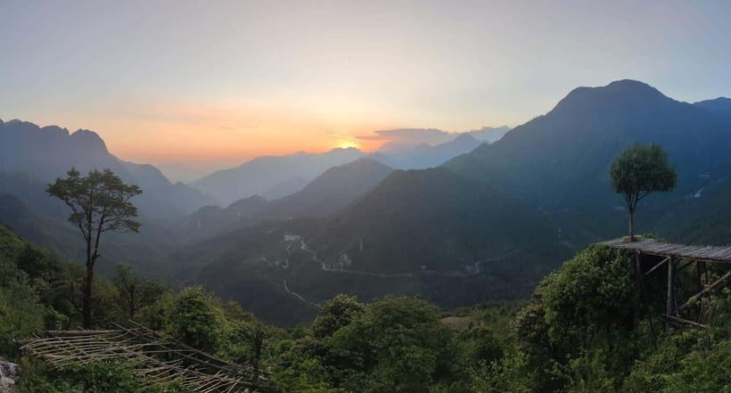 Sapa: Private Highlights Day Tour with Lunch - Cho Sapa (Sa Pa market): wrap up the day with local energy