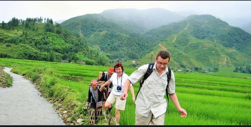 Sapa: Ta Phin Village Trek & Red Dao Herbal Bath - Where Your Day Starts: Nhà Thờ Đá Sapa and a 09:00 Kickoff