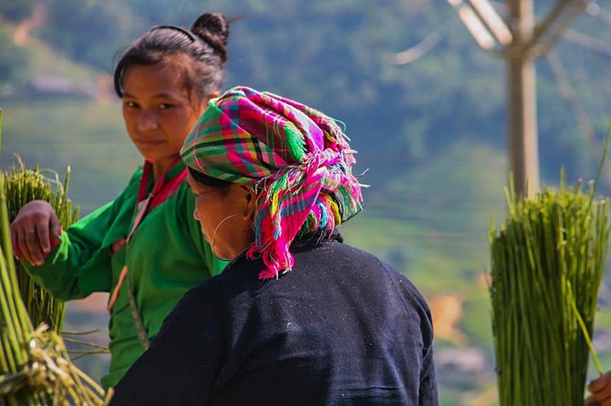 Sapa Valley Trek and Homestay - 3D2N - Day 2: Giang Ta Chai Waterfalls, Then the Black Hmong and Red Dao Route to Ban Ho